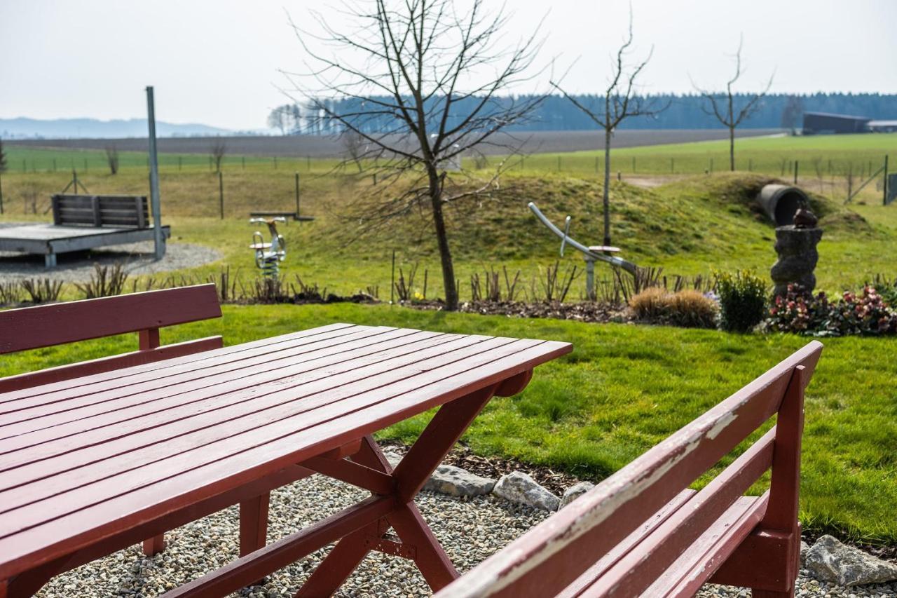 Ruhige Ferienwohnung Mit Panoramablick Ingoldingen Exteriér fotografie